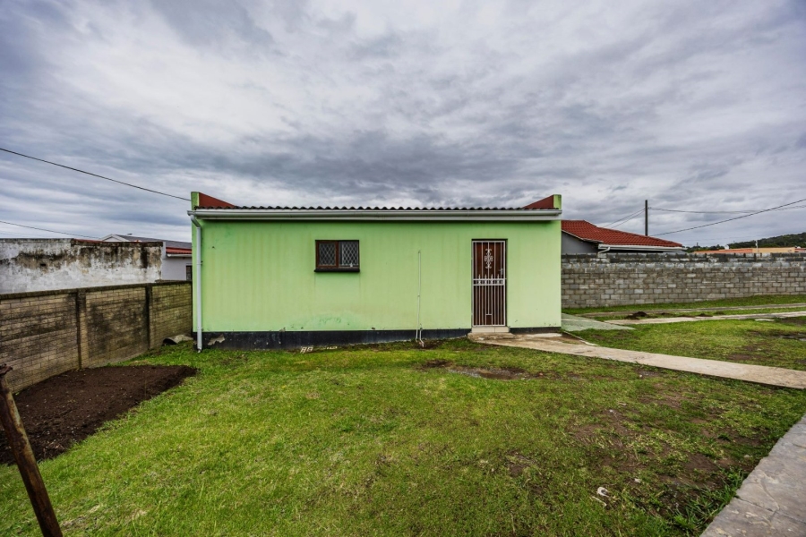 3 Bedroom Property for Sale in Sunnyridge Eastern Cape